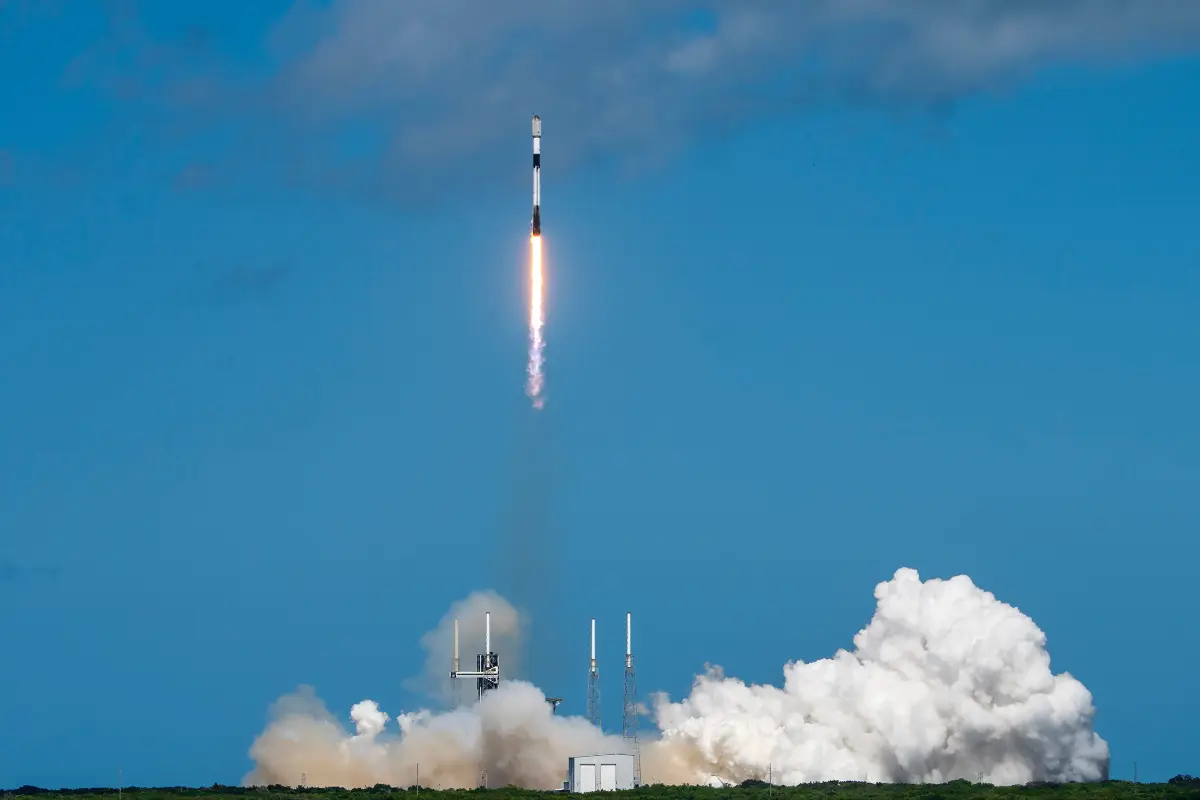 SpaceX 10.000 Uydu Sınırını Aştı